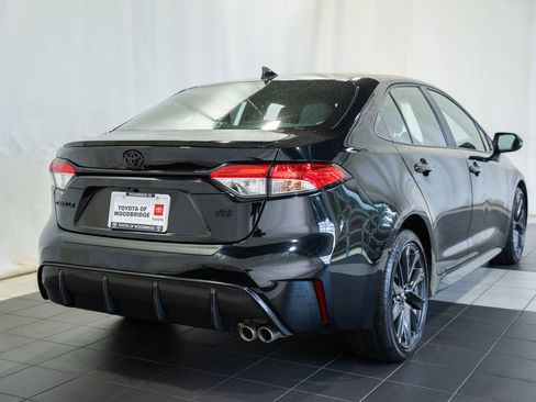 Used 2023 Toyota Corolla SE FWD image 4