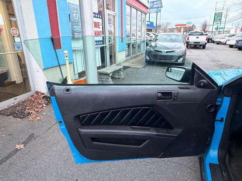 Used 2012 Ford Mustang V6 Convertible image 13