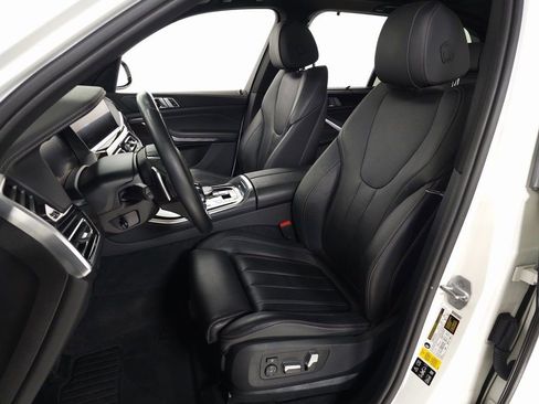 Used 2020 BMW X5 xDrive40i w/ Premium Package image 17