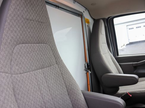 Used 2024 Chevrolet Express 3500 w/ Power Convenience Package image 12