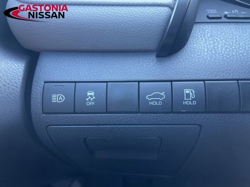 Used 2022 Toyota Camry SE image 44