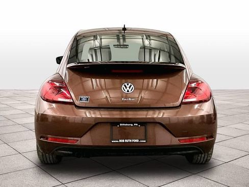 Used 2017 Volkswagen Beetle 1.8T S FWD image 4