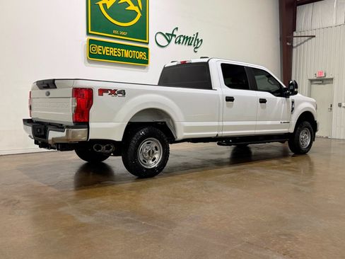 Used 2022 Ford F250 XL w/ Power Equipment Group AWD/4WD image 8