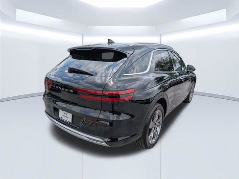 Used 2025 Genesis Electrified GV70 AWD/4WD image 4