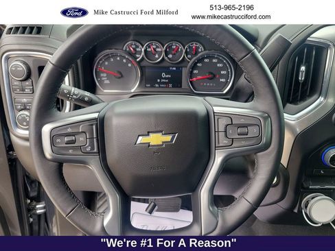 Used 2022 Chevrolet Silverado 1500 LT AWD/4WD image 14