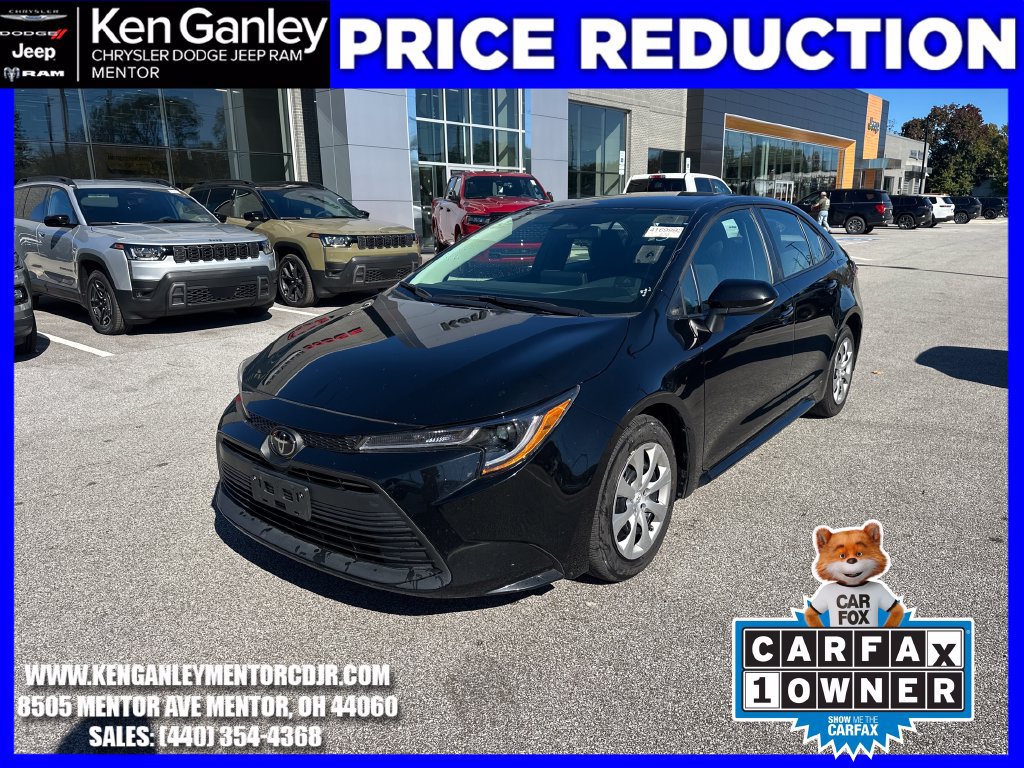Used 2025 Toyota Corolla LE FWD image 3