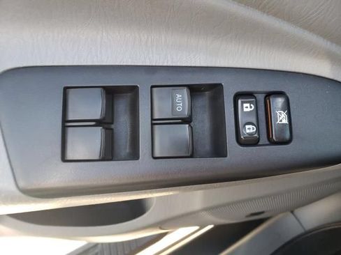 Used 2013 Toyota Tacoma 4x4 Double Cab w/ TRD Sport Pkg image 26