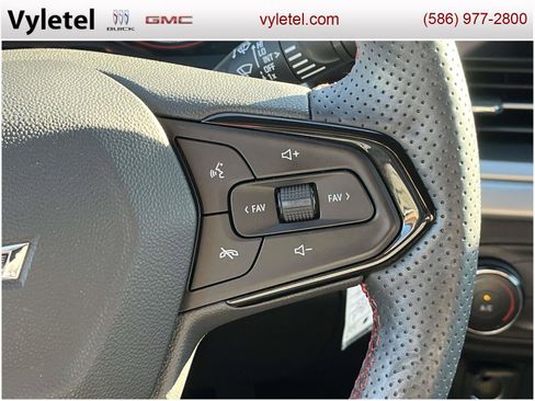 Certified 2024 Chevrolet Trax RS w/ Driver Confidence Package image 22