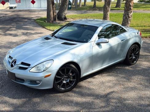 Used 2005 Mercedes-Benz SLK 350 image 16