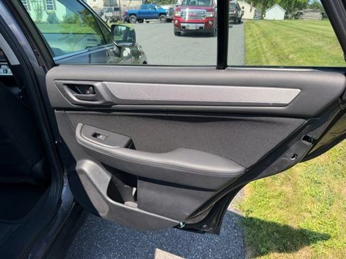 Used 2019 Subaru Outback 2.5i AWD/4WD image 24
