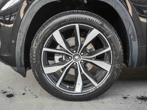 New 2026 Volkswagen Atlas Cross Sport SEL Premium R-Line AWD/4WD image 11