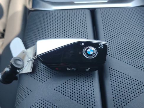 Used 2024 BMW i7 eDrive50 image 20