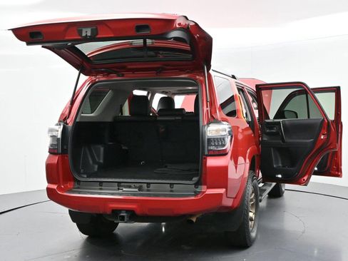 Used 2023 Toyota 4Runner 40th Anniversary SE AWD/4WD image 49