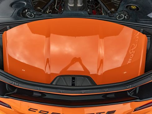 Used 2022 Chevrolet Corvette Stingray Premium Cpe w/ Z51 Performance Package RWD image 9