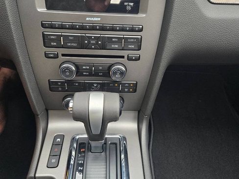 Used 2010 Ford Mustang GT Premium RWD image 21