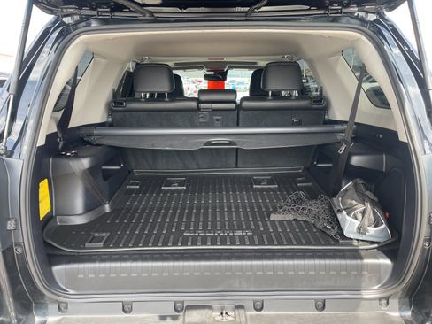 Used 2023 Toyota 4Runner Limited AWD/4WD image 17