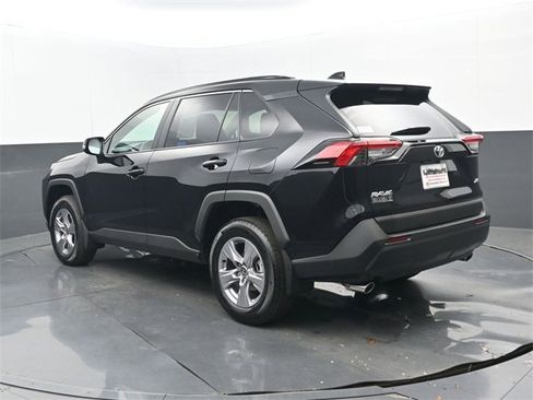 Used 2025 Toyota RAV4 XLE w/ Convenience Package image 3