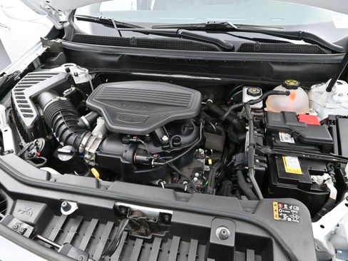 Certified 2024 Cadillac XT5 Premium Luxury w/ LPO, Floor Liner Package image 33