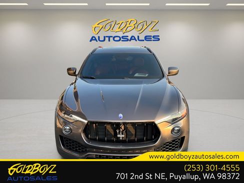 Used 2017 Maserati Levante w/ Sport Package AWD/4WD image 28