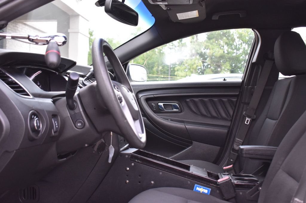 Used 2016 Ford Taurus Police Interceptor AWD image 10