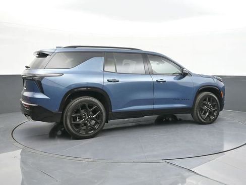 New 2026 Chevrolet Traverse RS w/ LPO, Floor Liner Package FWD image 16