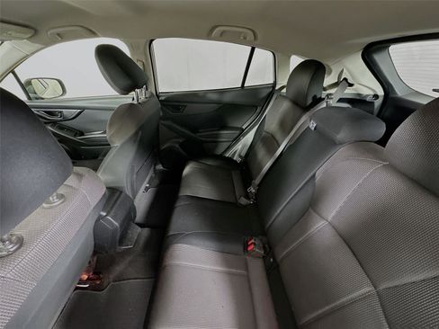 Used 2022 Subaru Crosstrek 2.0i AWD/4WD image 11