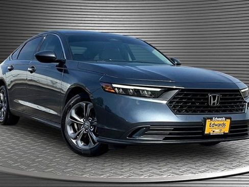 Used 2023 Honda Accord EX image 3