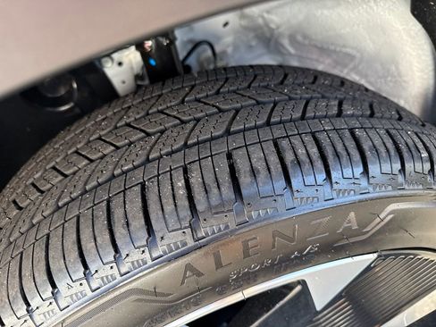 New 2026 Nissan Kicks SR w/ SR Premium Package image 27