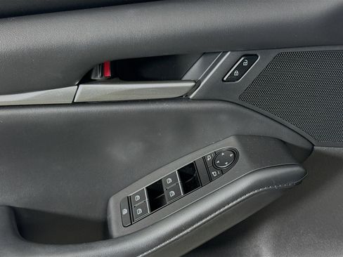 Used 2023 MAZDA MAZDA3 s image 24