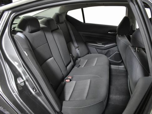 Used 2022 Nissan Altima 2.5 SV image 31