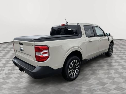 Used 2024 Ford Maverick Lariat FWD image 3