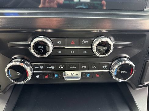 New 2026 Ford F250 Lariat w/ Black Appearance Package AWD/4WD image 14