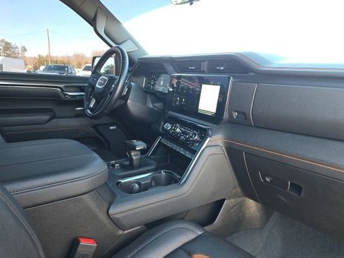 Used 2024 GMC Sierra 1500 AT4 w/ Technology Package image 21