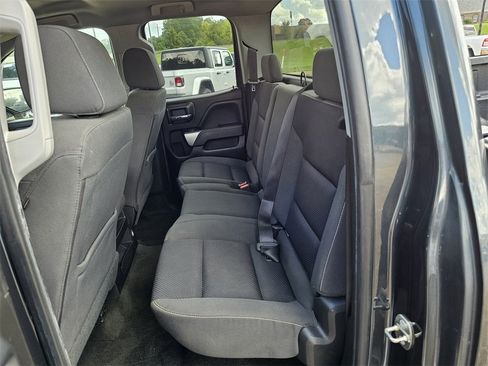 Used 2018 Chevrolet Silverado 1500 LT image 16