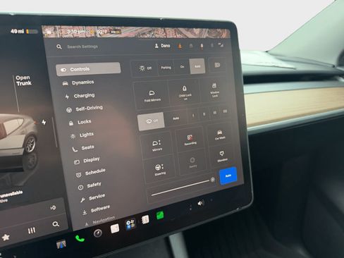Used 2024 Tesla Model Y Long Range AWD/4WD image 23