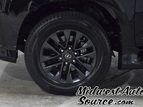 Used 2022 Lexus GX 460 Premium w/ Premium Plus Package AWD/4WD image 9