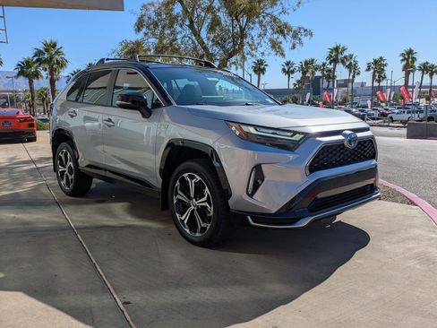 Used 2024 Toyota RAV4 XSE w/ Weather Package AWD/4WD image 8