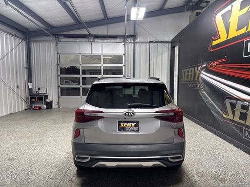 Used 2021 Kia Seltos EX AWD/4WD image 15