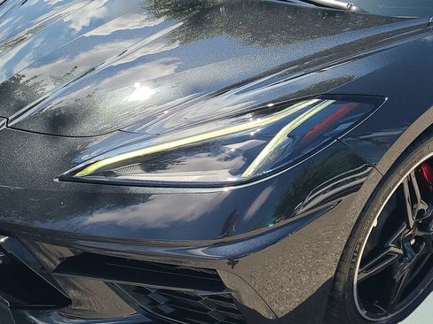 Used 2024 Chevrolet Corvette Stingray Premium Conv w/ Z51 Performance Package RWD image 21