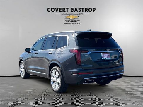 Used 2023 Cadillac XT6 Premium Luxury image 5