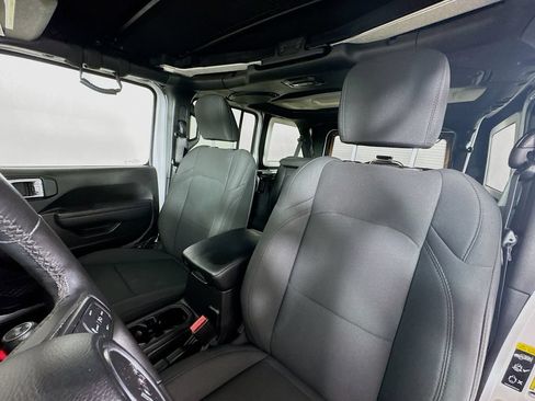 Used 2022 Jeep Wrangler Unlimited Sport AWD/4WD image 21