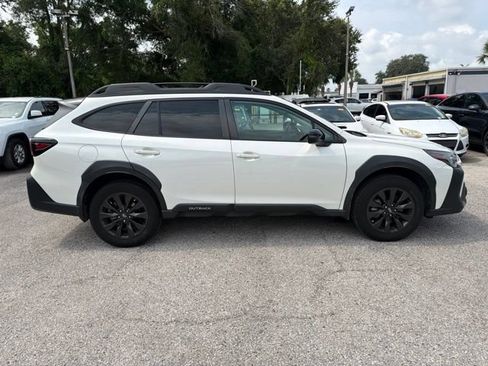 Used 2023 Subaru Outback Onyx Edition AWD/4WD image 4