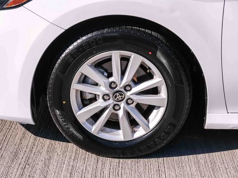 Used 2025 Toyota Camry LE FWD image 10