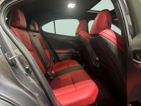 Used 2023 Lexus UX 250h F Sport image 32