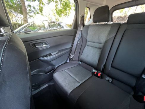 Used 2025 Nissan Rogue SV AWD/4WD image 41