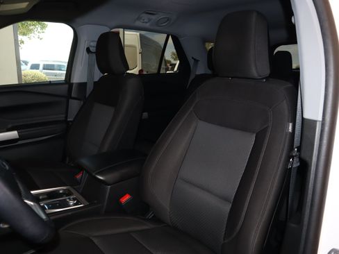 Certified 2023 Ford Explorer XLT AWD/4WD image 32