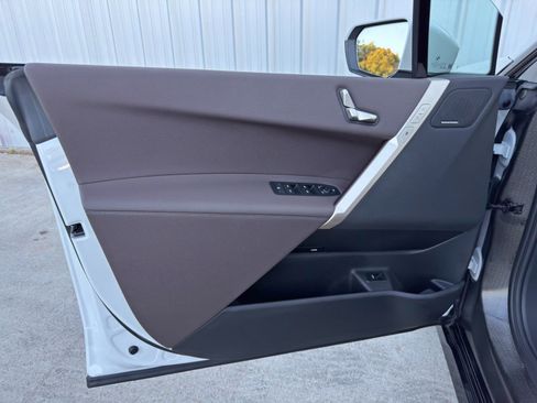 Used 2022 BMW iX xDrive50 w/ Sport Package image 46