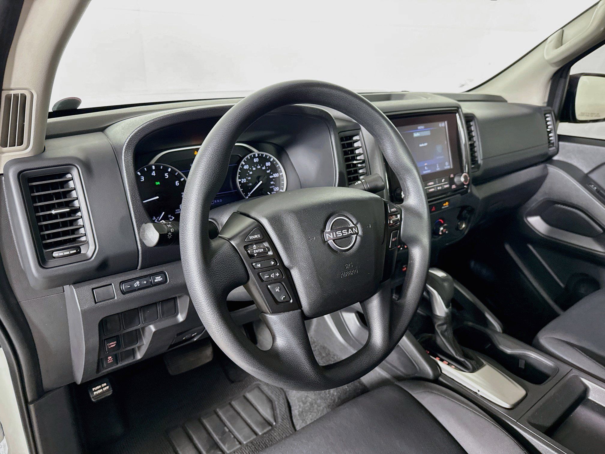 Used 2024 Nissan Frontier S RWD image 8
