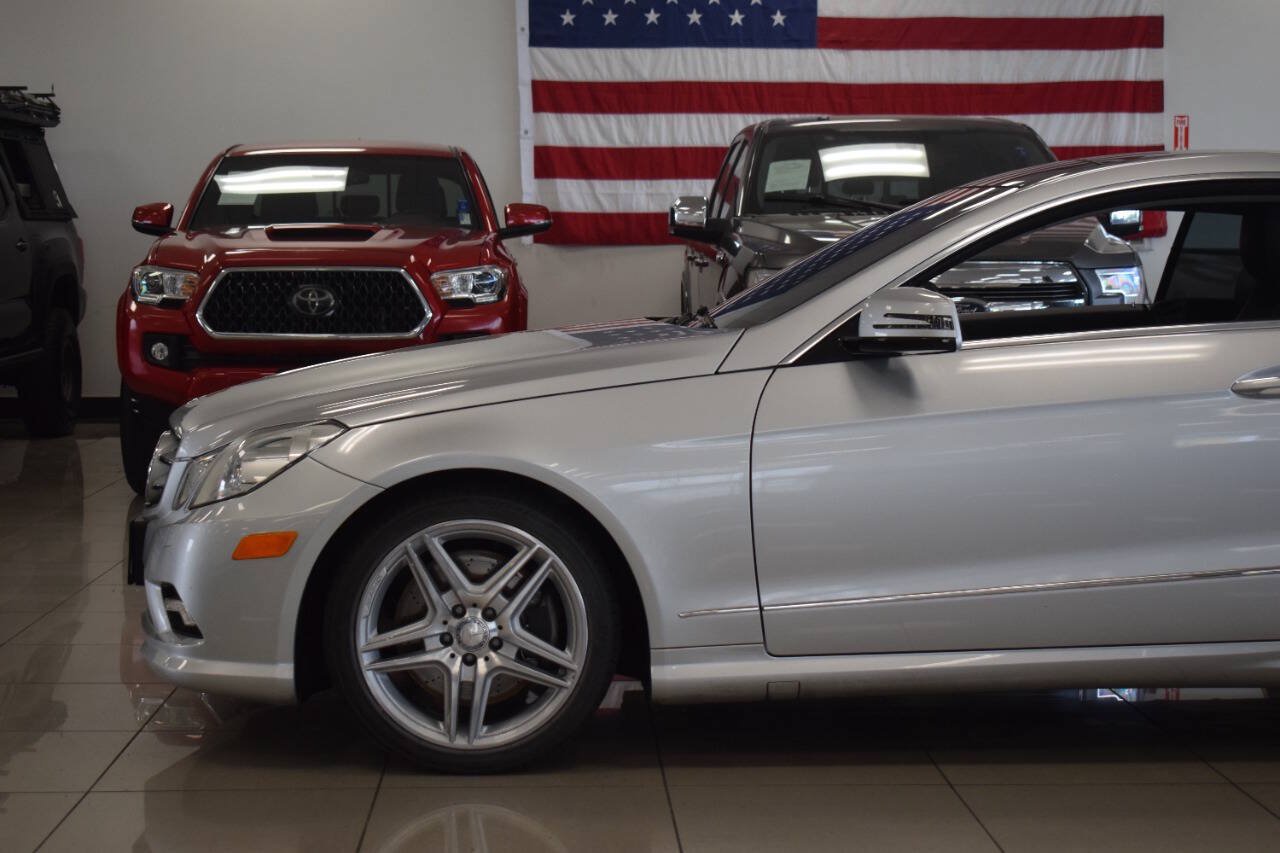 Used 2011 Mercedes-Benz E 550 Coupe image 11