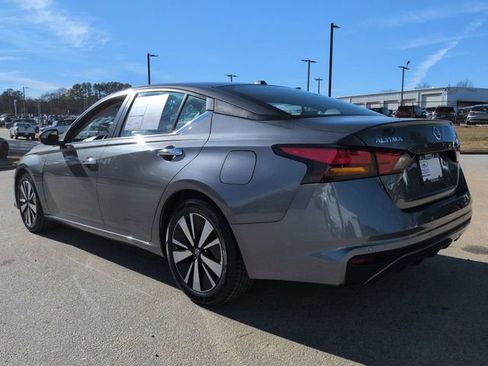 Used 2022 Nissan Altima 2.5 SV image 6